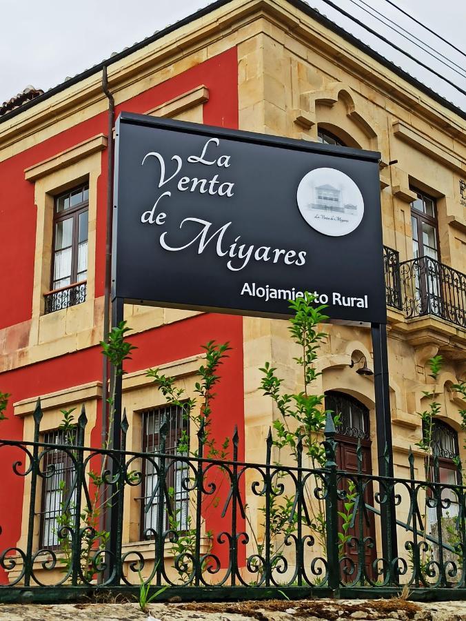 La Venta De Miyares - Casa De Indianos Hotell Piloña Exteriör bild