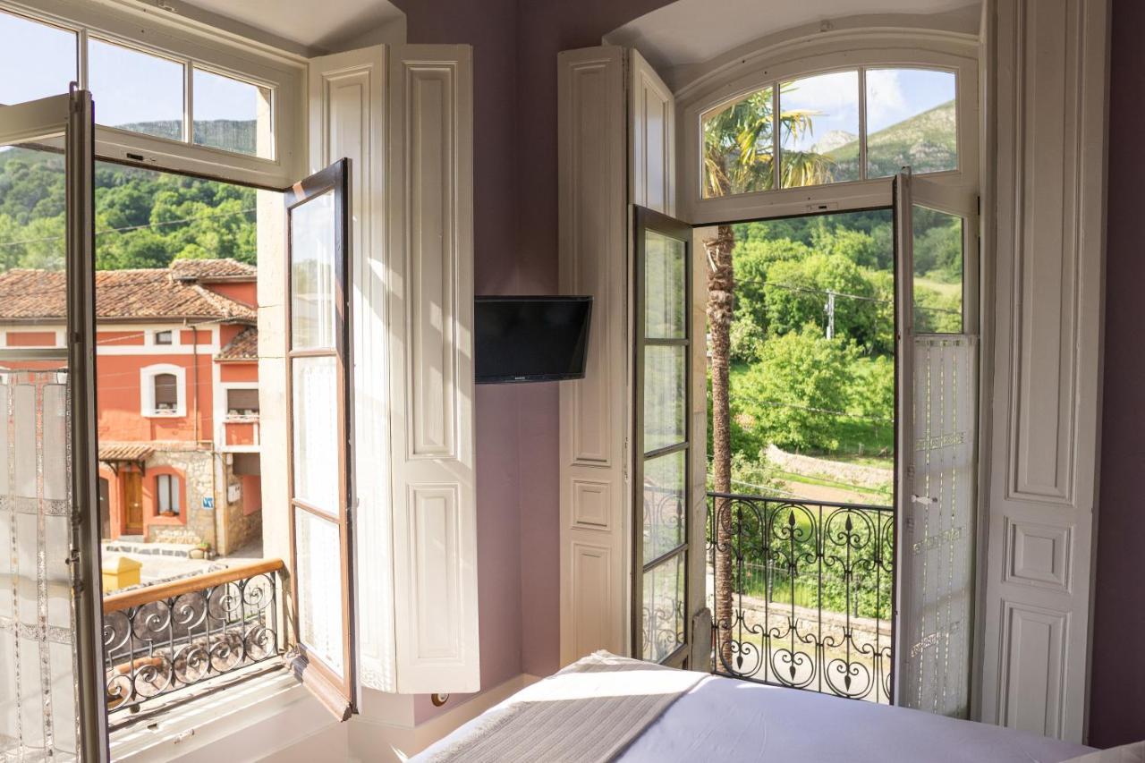 La Venta De Miyares - Casa De Indianos Hotell Piloña Exteriör bild