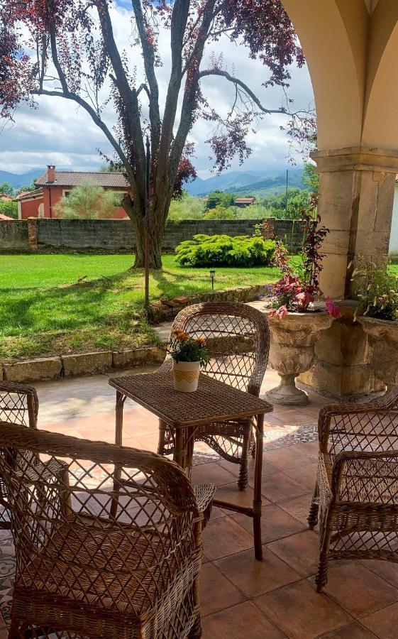 La Venta De Miyares - Casa De Indianos Hotell Piloña Exteriör bild