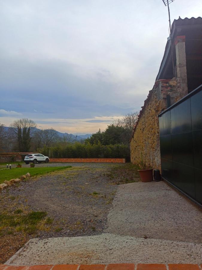La Venta De Miyares - Casa De Indianos Hotell Piloña Exteriör bild