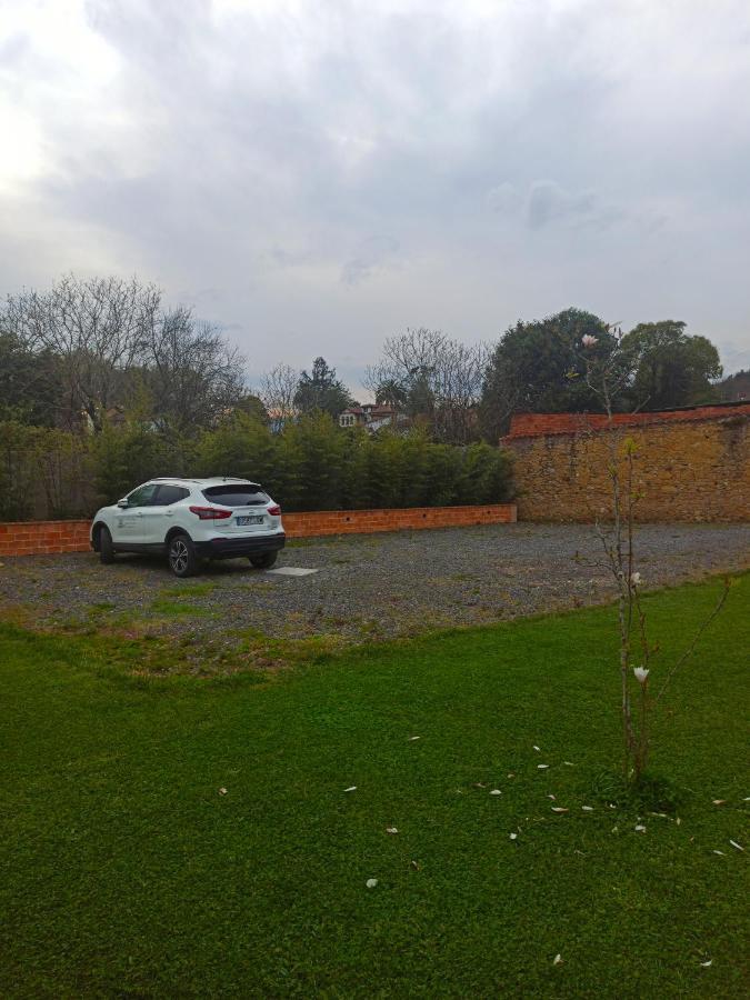 La Venta De Miyares - Casa De Indianos Hotell Piloña Exteriör bild
